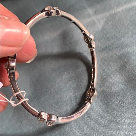 Silver and Rhinestone stretch bracelet - Picture 4 of 6